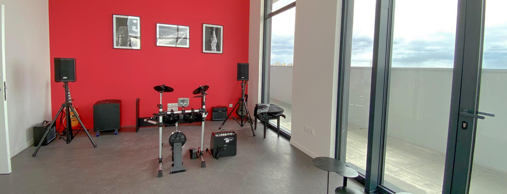 TWENTY CAMPUS NOISY LE SEC photo 6