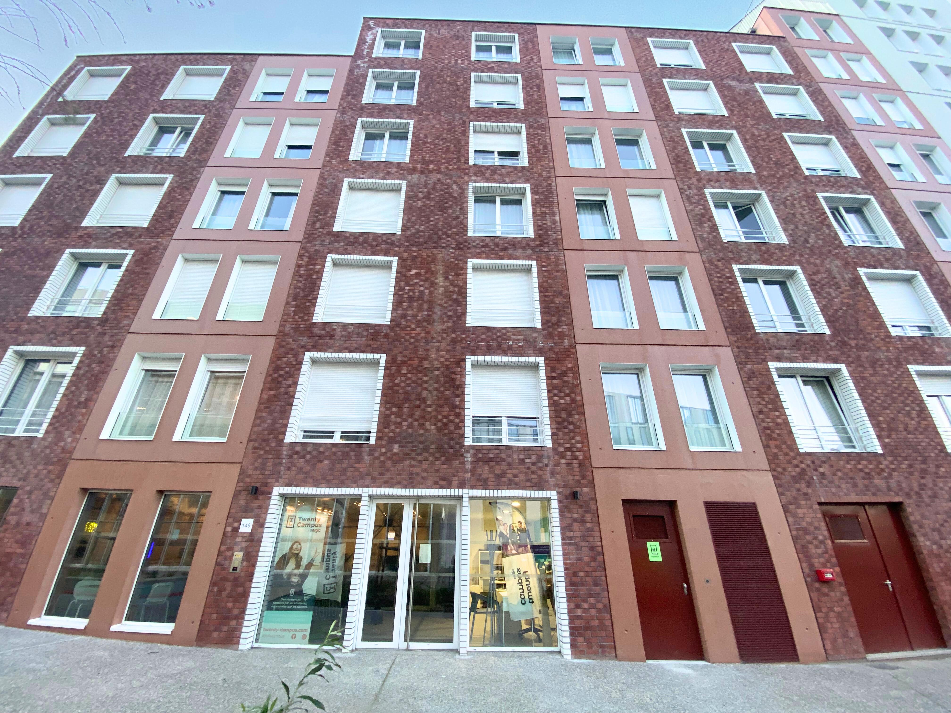 TWENTY CAMPUS VILLENEUVE D'ASCQ LE WAX