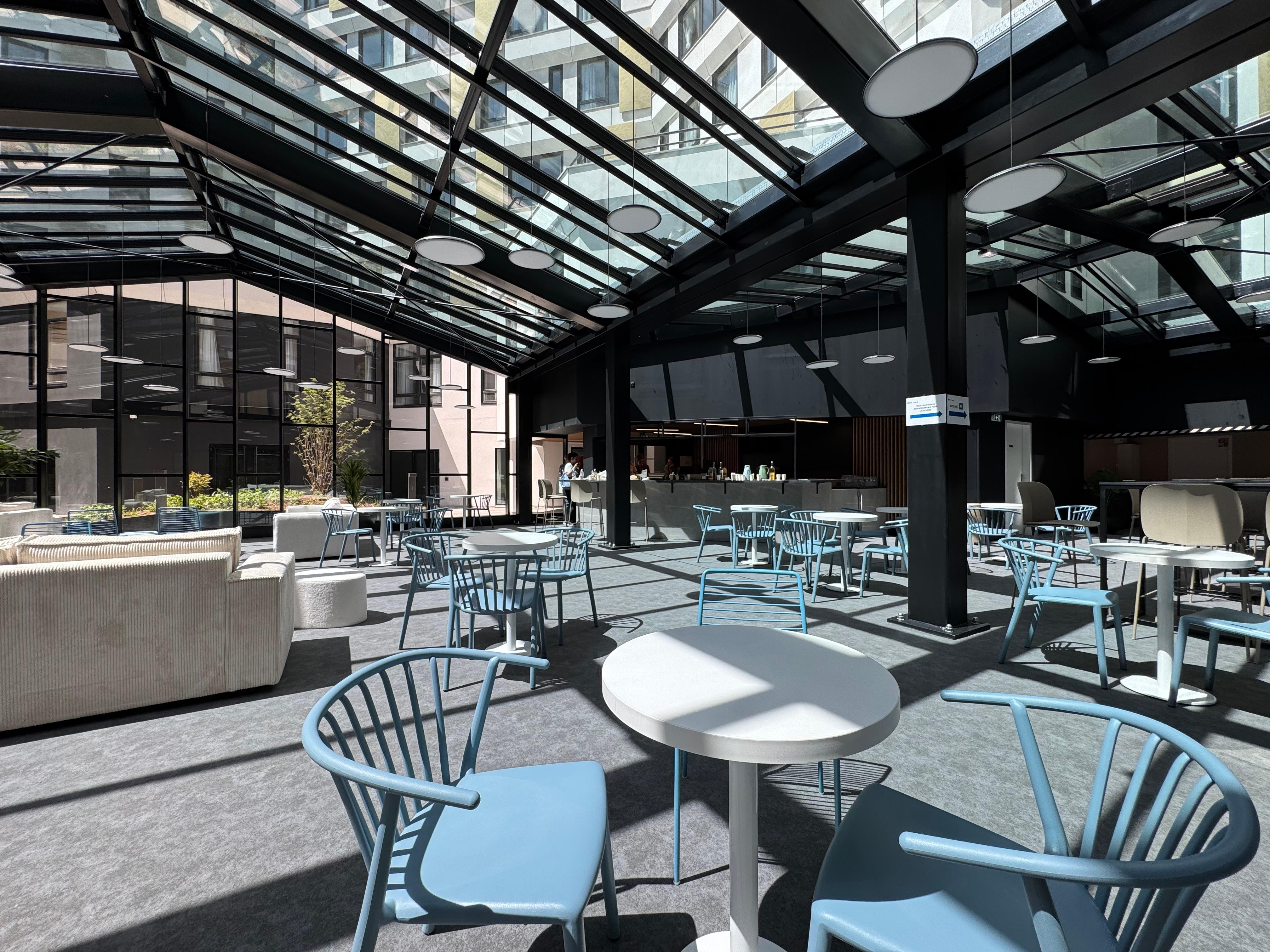 NANTERRE CITE INTERNATIONALE photo 2