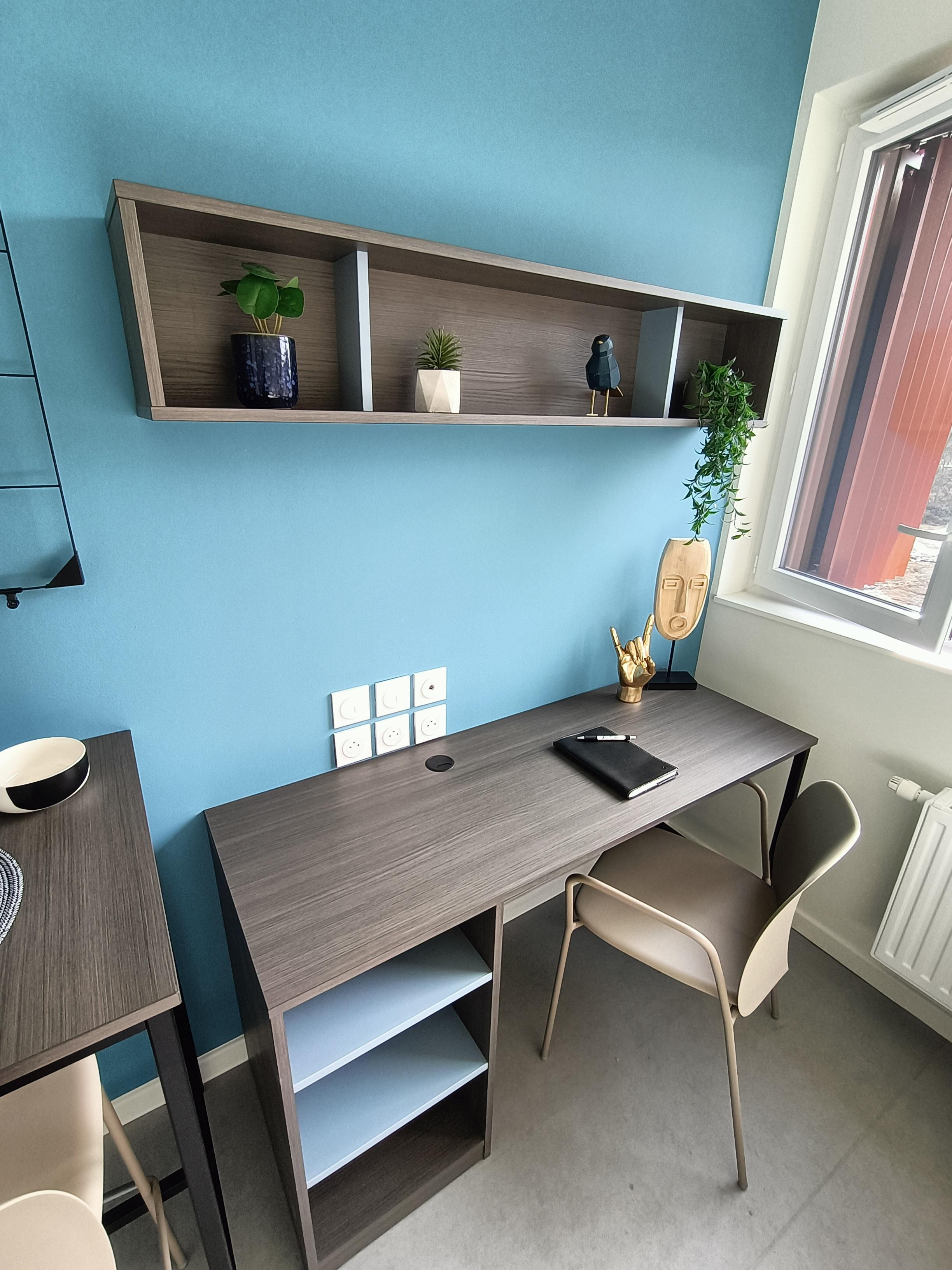 Coin bureau d'une chambre de Twenty Campus Roubaix E-Camp
