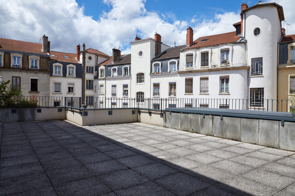 TWENTY CAMPUS LYON
