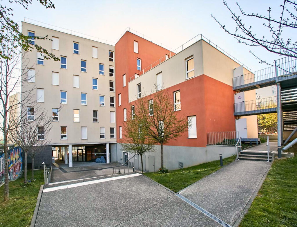 TWENTY CAMPUS VILLEJUIF PARIS HELOÏSE