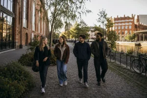 Étudier à Roubaix : la ville qui monte pour les étudiants en numérique et création